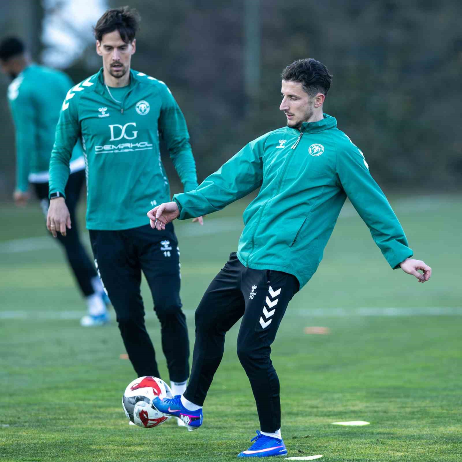 konyaspor galatasaray maci hazirliklarina basladi 0 K9fpIwEO