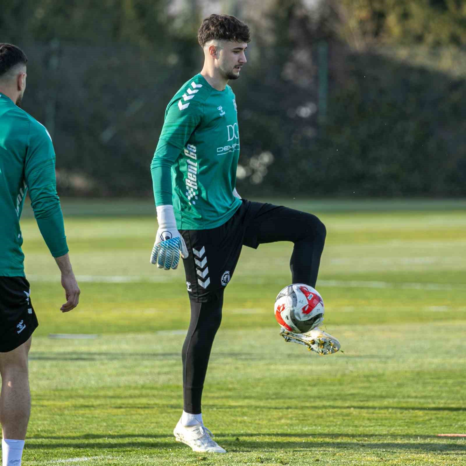 konyaspor galatasaray macina hazir 1 P3BCuz1M