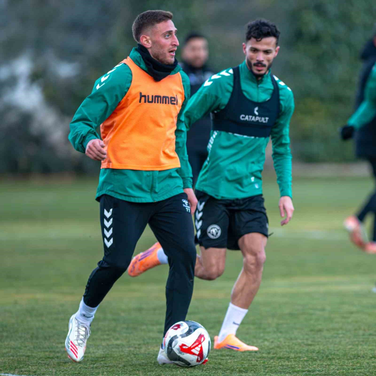 konyaspor goztepe maci hazirliklarina basladi 1 AJXizb3w