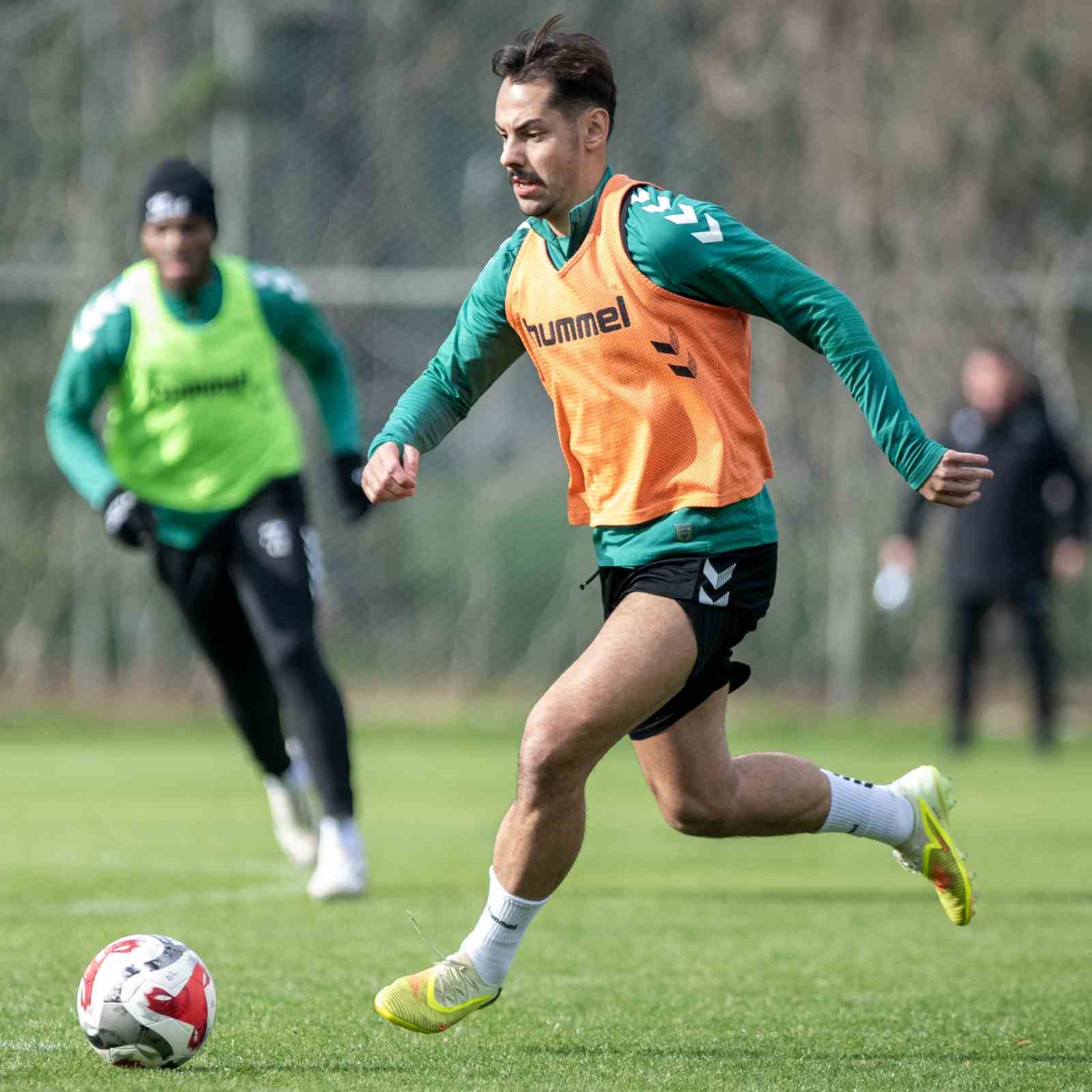 konyaspor hazirliklarina devam ediyor 2 SKLUyvuD