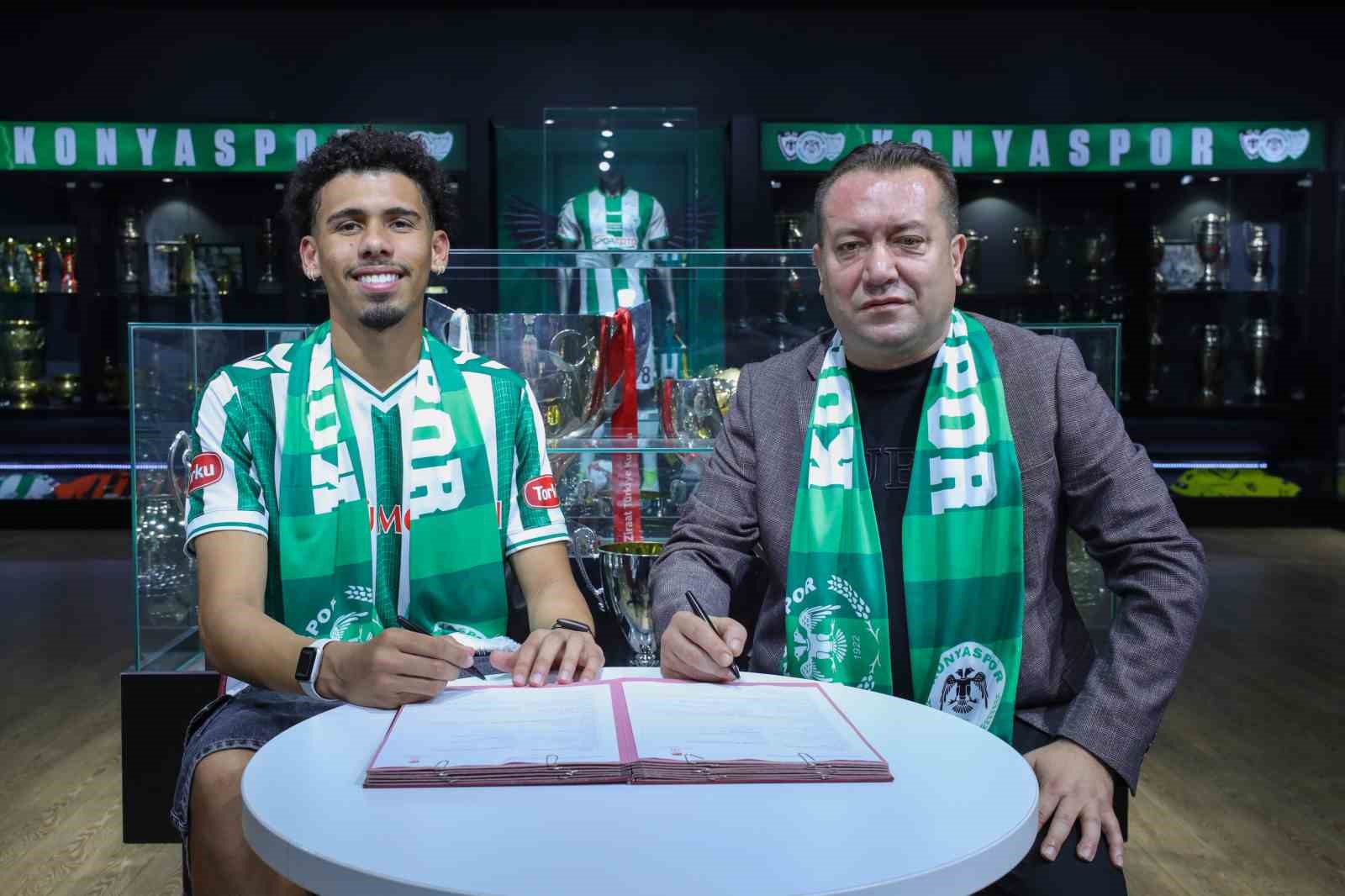 konyaspor joao pedro da matayi kadrosuna katti 0 QPdzlwlZ