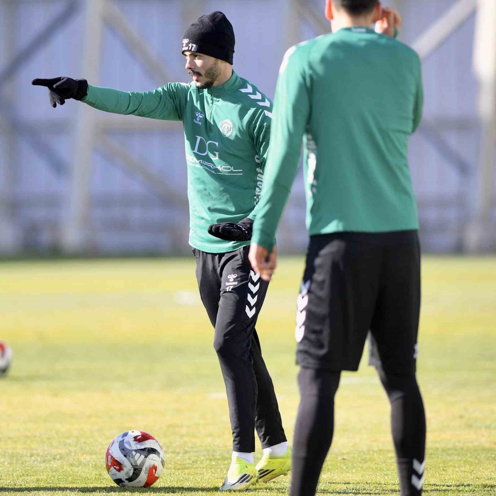 konyaspor kasimpasa maci hazirliklarini tamamladi 2 afzjymAf