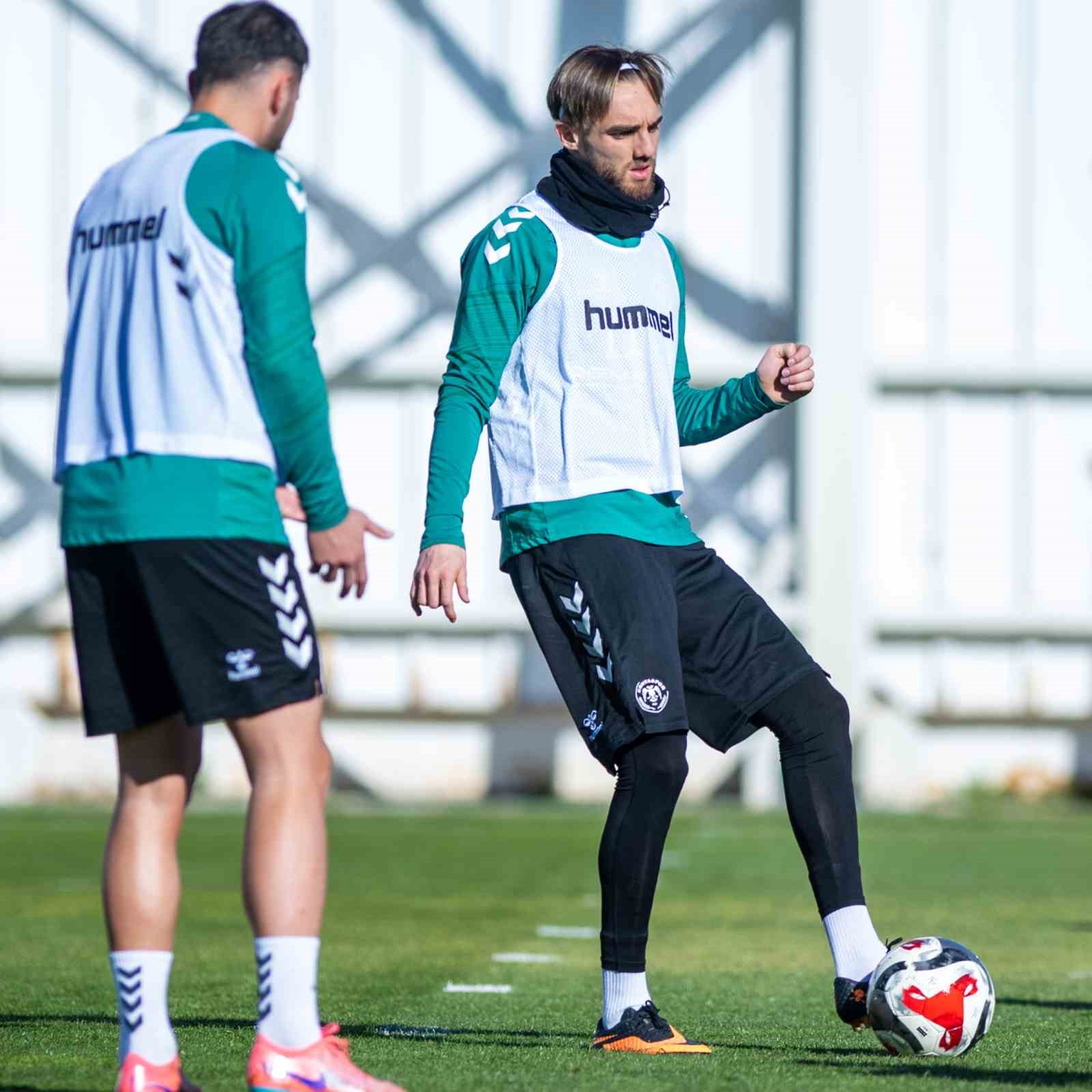 konyaspor kocaelispor maci hazirliklarina devam ediyor 1 UBs8wBu9