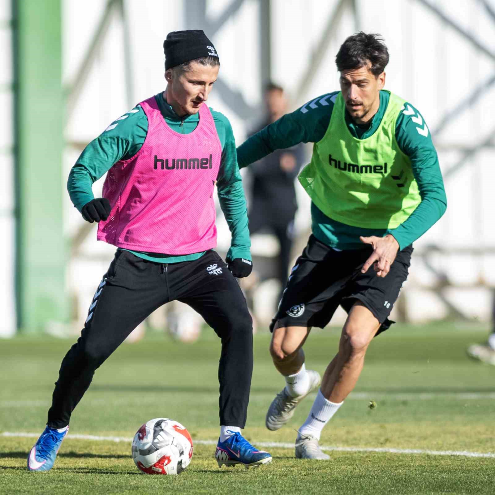 konyaspor kocaelispor maci hazirliklarina devam ediyor 2 maBKBdhe