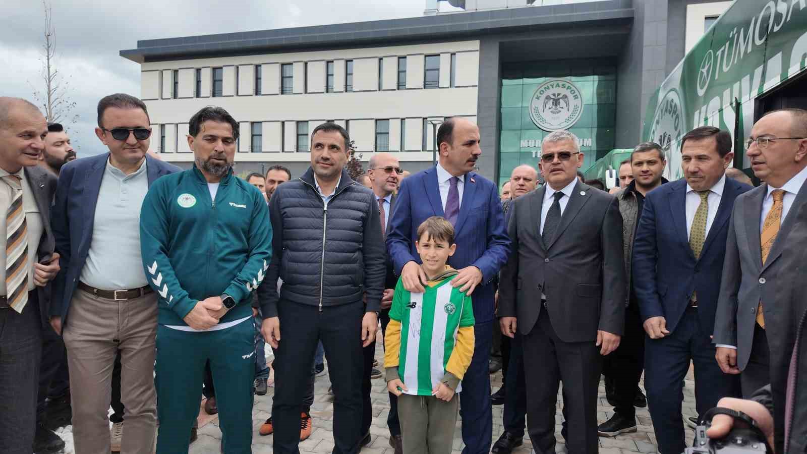 konyaspor kupa finali icin antalyaya ugurlandi 1 PIIOnsEI