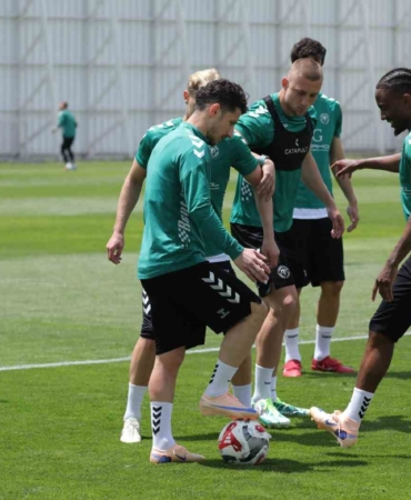 konyaspor-trabzonspor-maci-hazirliklarini-surdurdu-74BLJGkb.jpg