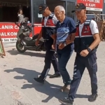 kooperatif-baskaninin-gozaltina-alindigi-operasyonun-goruntulere-ortaya-cikti-kBs8Ay9C.jpg