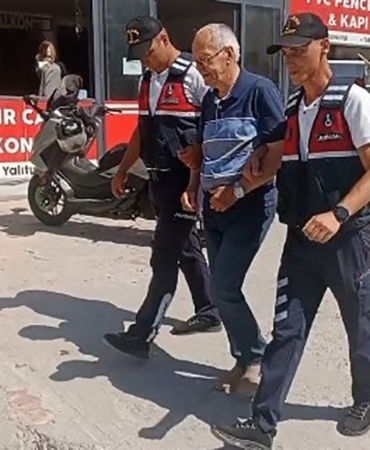 kooperatif-baskaninin-gozaltina-alindigi-operasyonun-goruntulere-ortaya-cikti-kBs8Ay9C.jpg