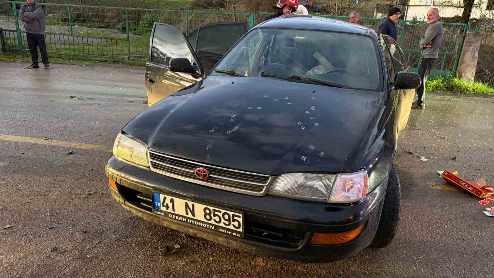 kopege carpmamak icin direksiyon kirdi duvara carparak durabildi 5 sObdthJA