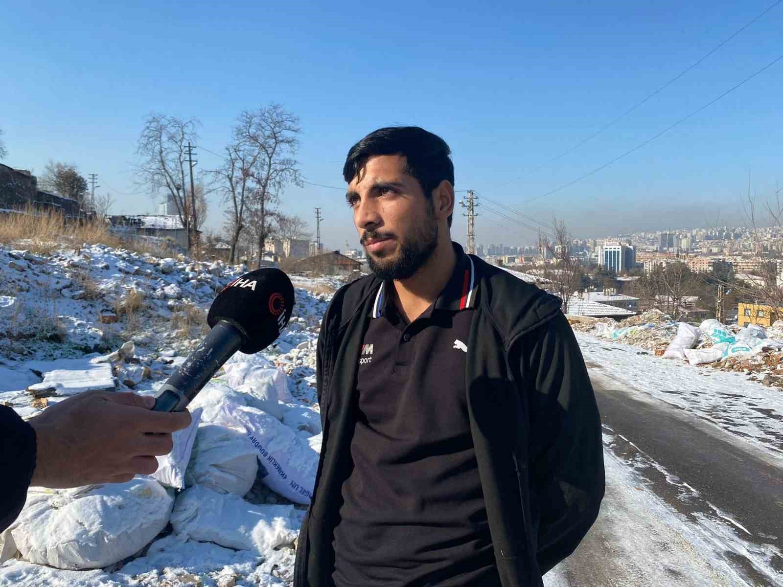 kopeklerin saldirisina ugrayan cocugu kurtaran komsu 10 saniye daha gec kalsaydim cocugun anca parcalarini zd8kfij6