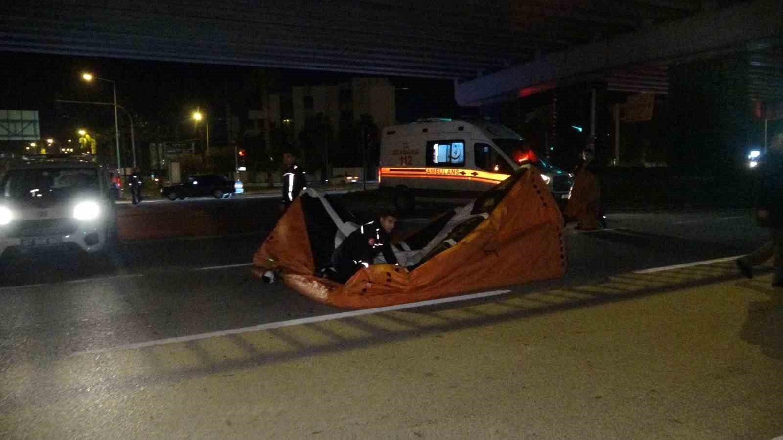Köprüye çıkan kadını polis ölümün ucundan aldı, izleyenlerin arasından çıkan sözler pes dedirtti 7 kopruye cikan kadini polis olumun ucundan aldi izleyenlerin arasindan cikan sozler pes dedirtti 3 i6eHH5Ig