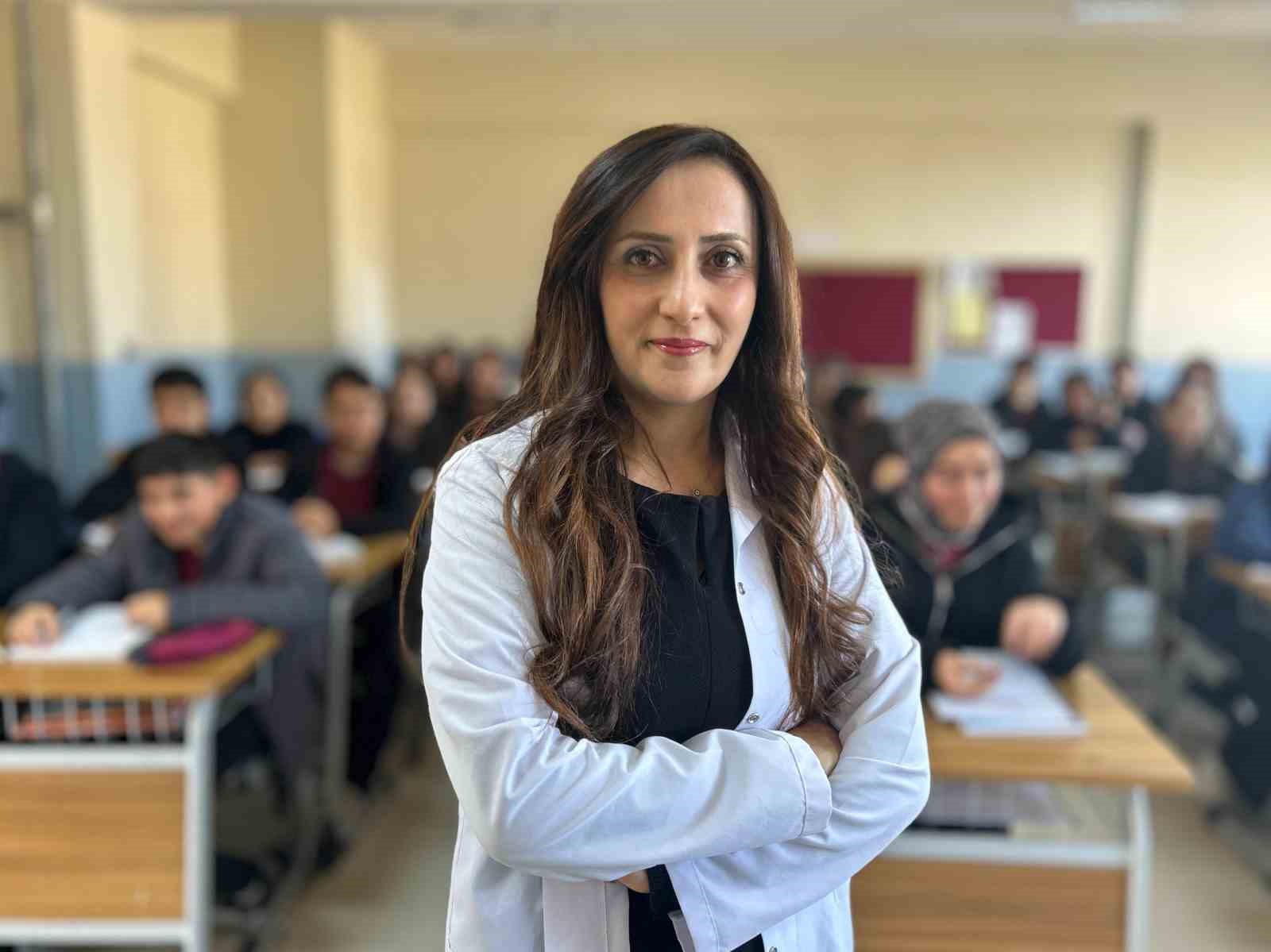 koreceyi kendi cabasiyla ogrenen vanli ogretmen ogrencilerine ilham oluyor 0 YB2U2crt