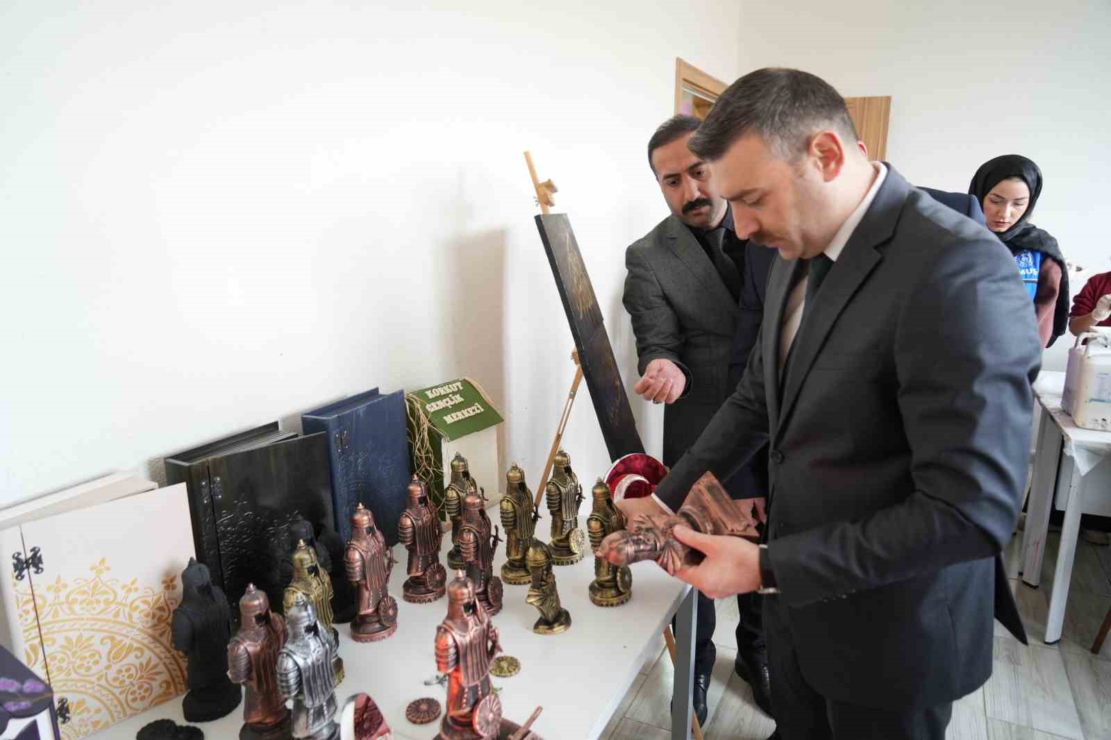 korkutlu cocuklardan alparslan zirhina anlamli vefa 3 mTlrjPUI