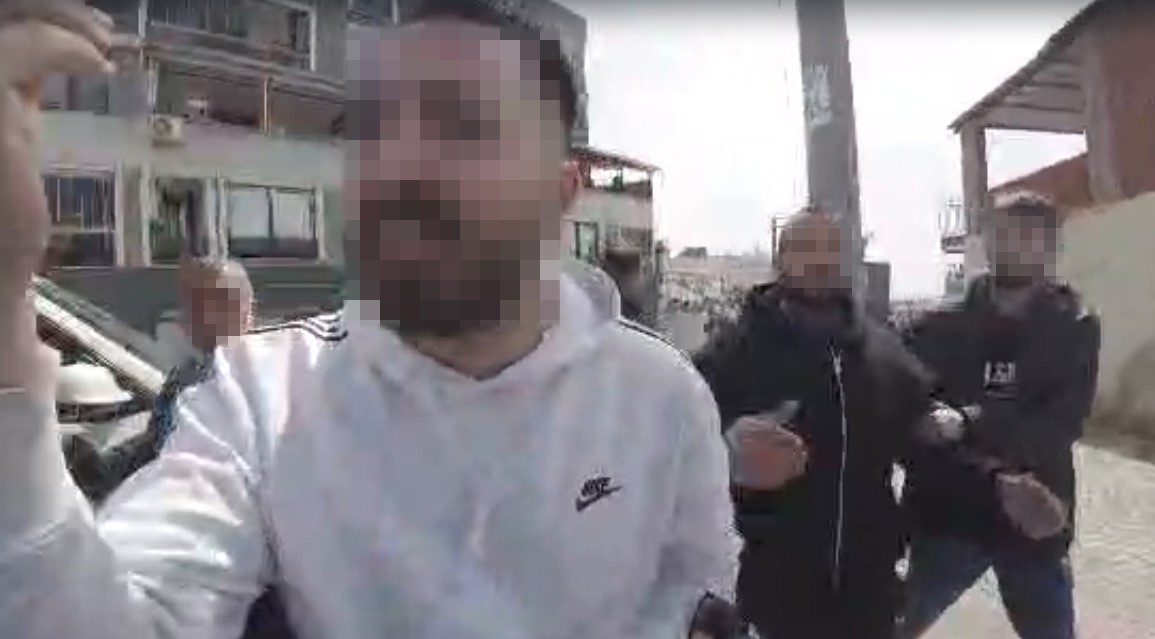 korna caldi darp edildi trafik magandalari kameraya yansidi 3 hcFtRcrK