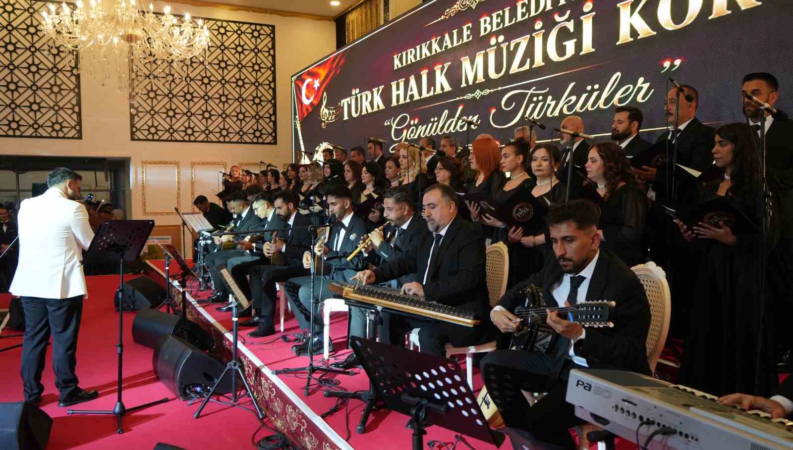Koro ilk kez sahne aldı, profesyonelleri aratmadı: Anadolu’nun sevilen türküleri seslendirildi 10 koro ilk kez sahne aldi profesyonelleri aratmadi anadolunun sevilen turkuleri seslendirildi 6