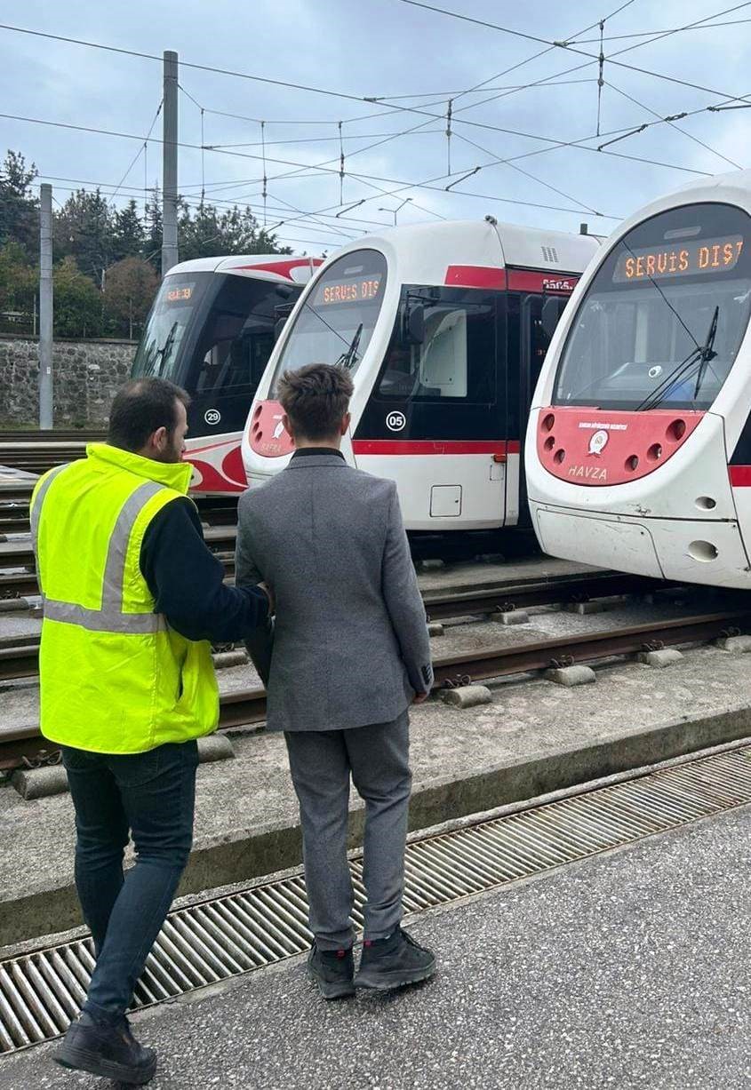 koruma altindaki cocugun soforluk hayali vatmanlikla taclandi 4 ndLbpkK1