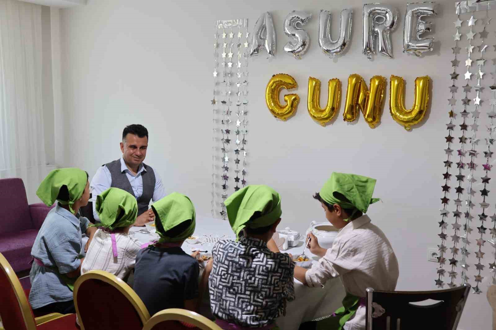 Koruma altındaki çocuklar aşure yaptı 8 koruma altindaki cocuklar asure yapti 4 QwRtCqPh