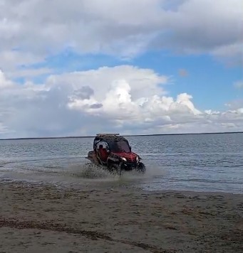 koruma altindaki seyfe golunde off road yapan sahsa ceza 1 YZtIyJS4