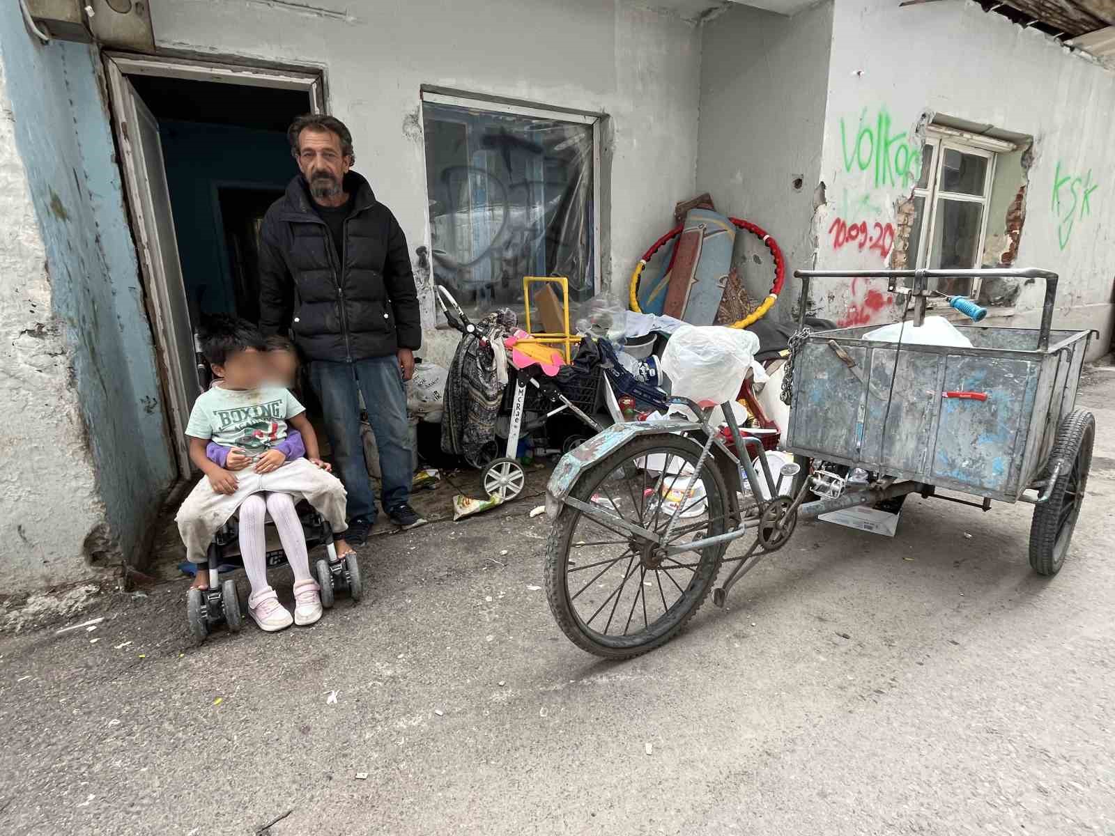 korumadan cikti koruyan el oldu 4 I79F1Tvh