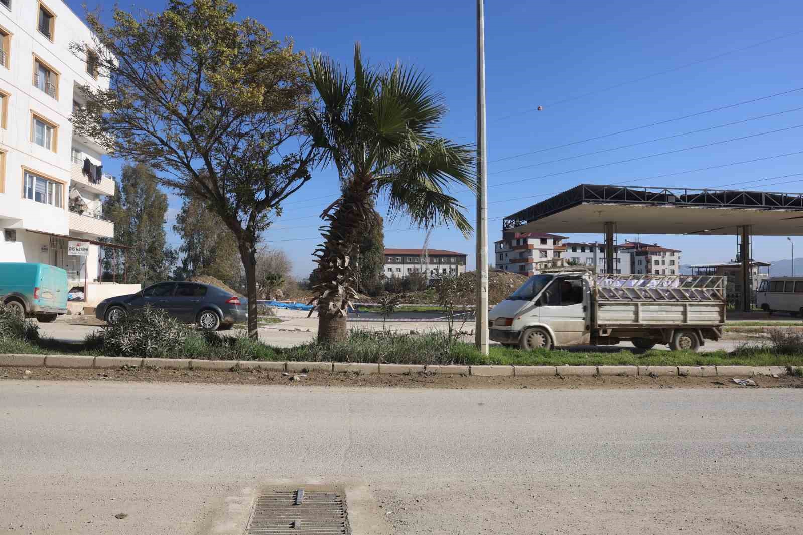 kosarak karsiya gecen cocuk saniyelerle olumden dondu 5