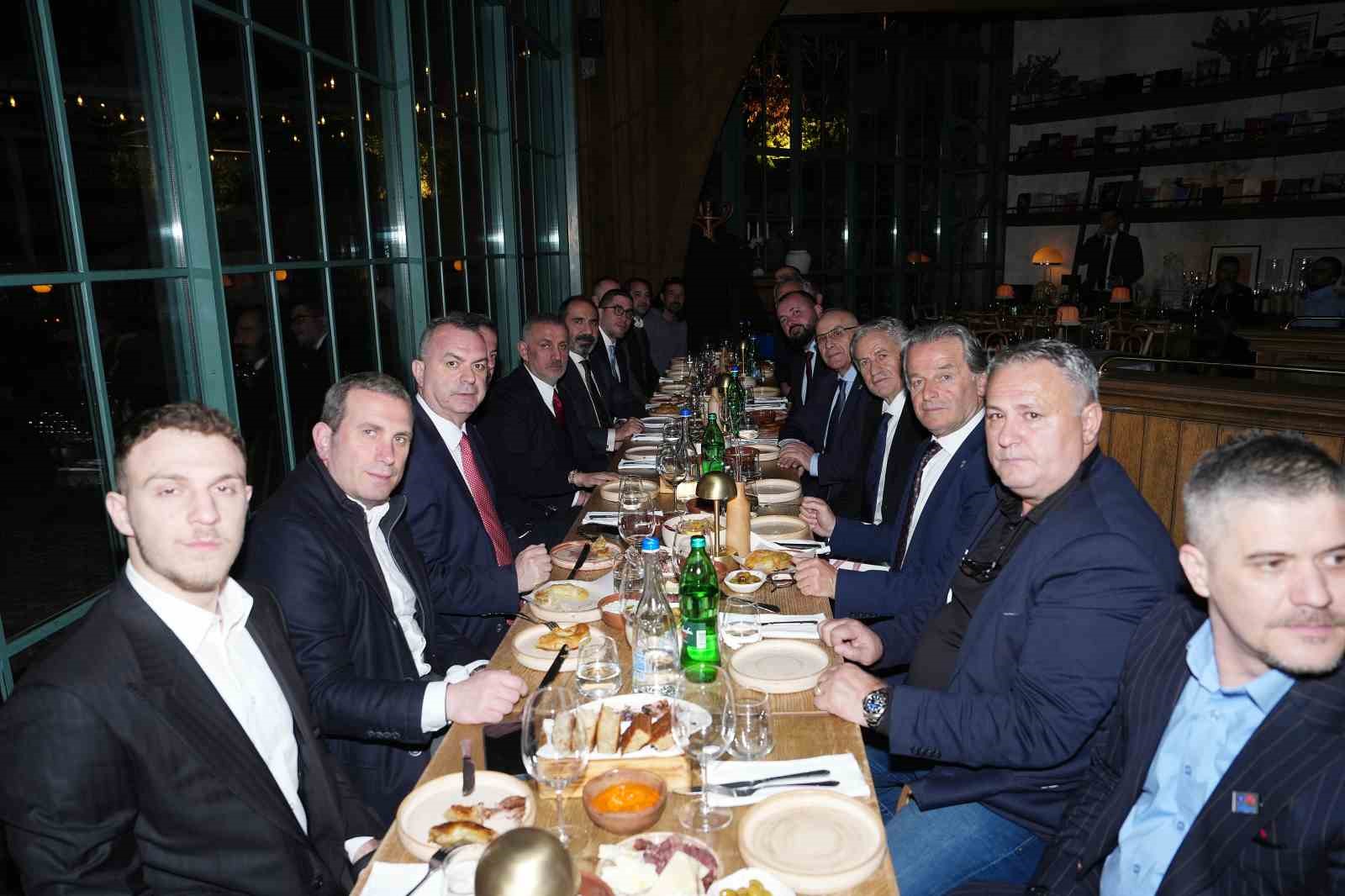 kosova turkiye resmi mac yemegi duzenlendi 0 4z4d237X
