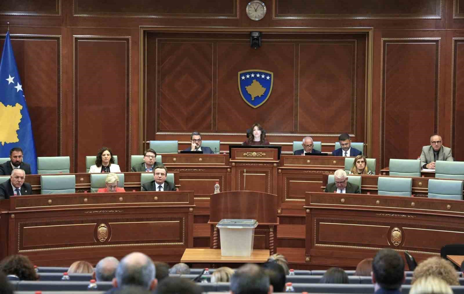 kosovada halk 7 haziranda erken genel secimler icin sandik basina gidecek 1 gkDKjWBJ