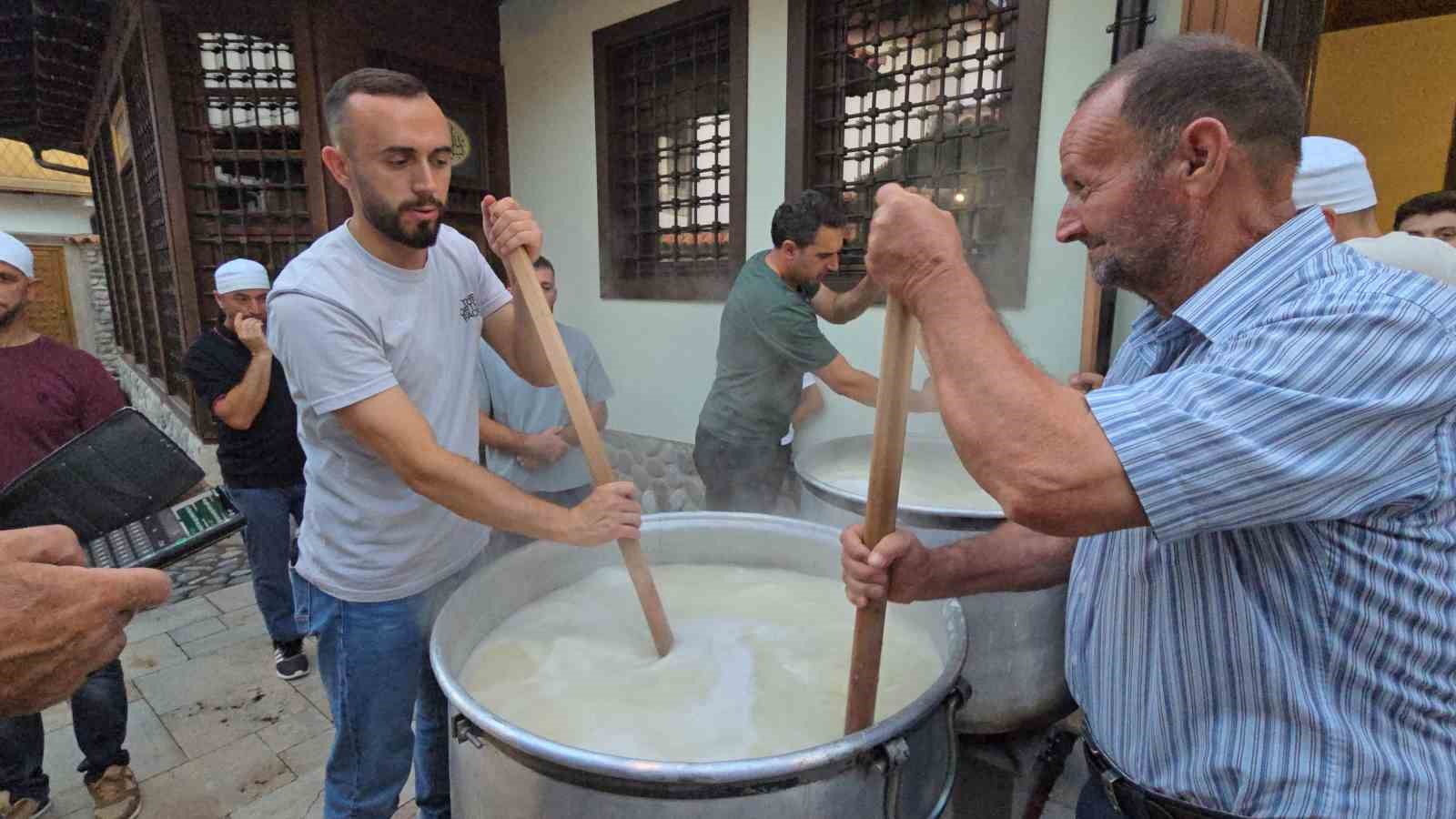 kosovada osmanli mirasi tekkede asure kazanlari kaynatildi 1 VYtbbQ7v