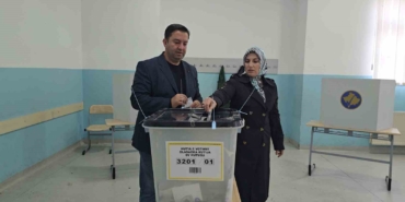 kosovanin-tek-turk-belediyesi-mamusada-abdulhadi-krasnic-yeniden-secimi-kazandi-WRFKacKA.jpg