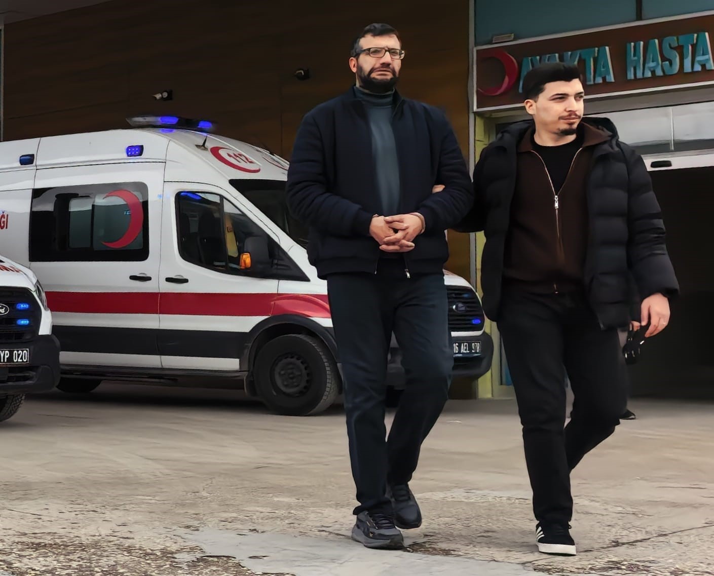 kovalamaca sonucu uyusturucu taciri yakalandi 0 3QbQFb37