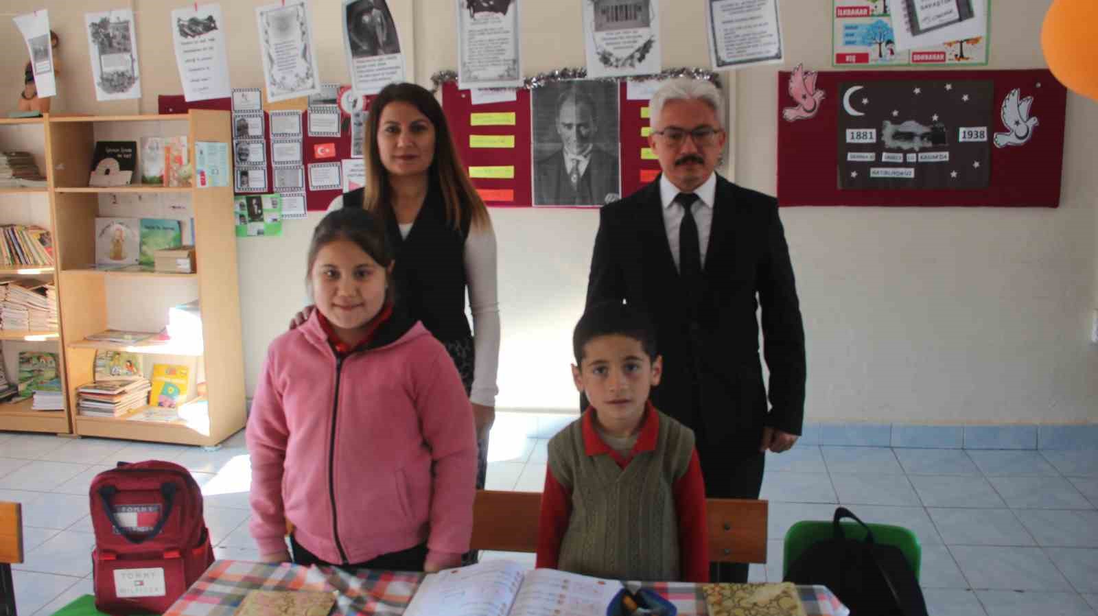 koy okulu 2 ogrenci icin acik ogrenciler karnelerini aldi 7 h4XpCKZJ