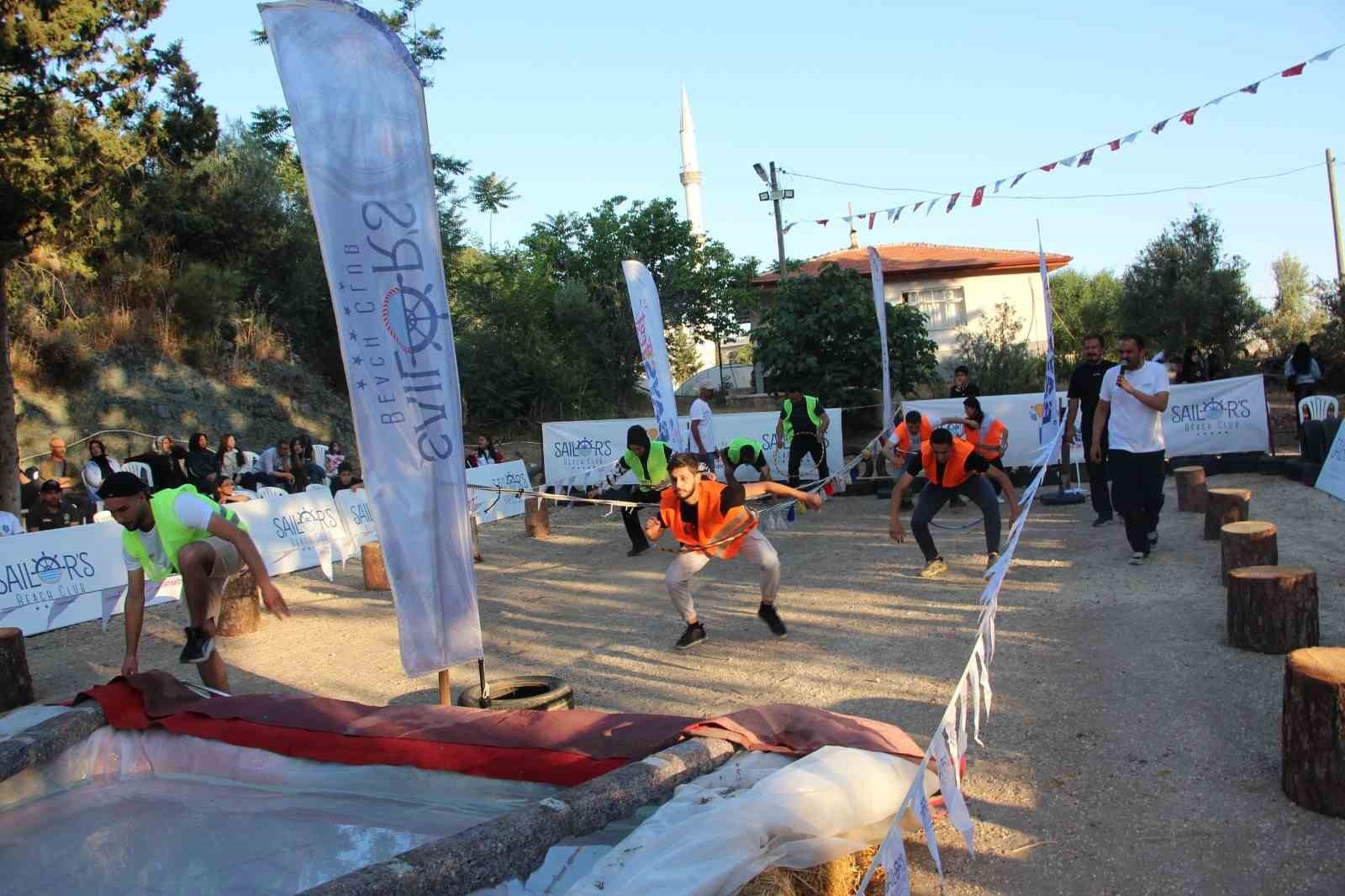 koy survivorda 5 yildizli tatil icin kiyasiya yaristilar 9 SduQIWjj