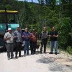 koy-yollari-asfaltlanan-vatandaslar-sukur-kurbani-kesti-lOQ5rk9m.jpg