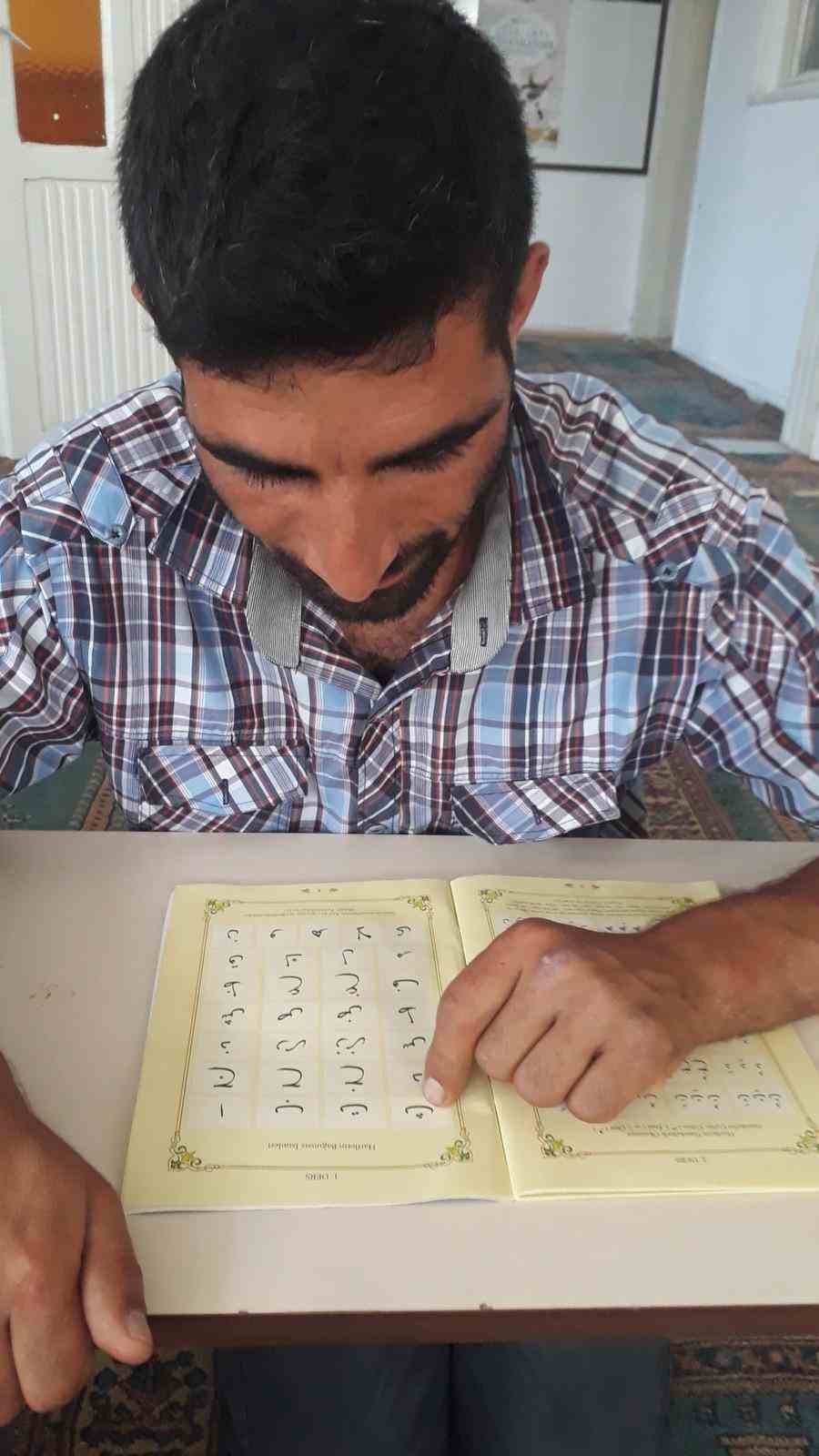 koyun nesesi engelli genc herkesi gozyaslarina bogdu imam ayakta durmakta gucluk cekti 6 dzCPat82