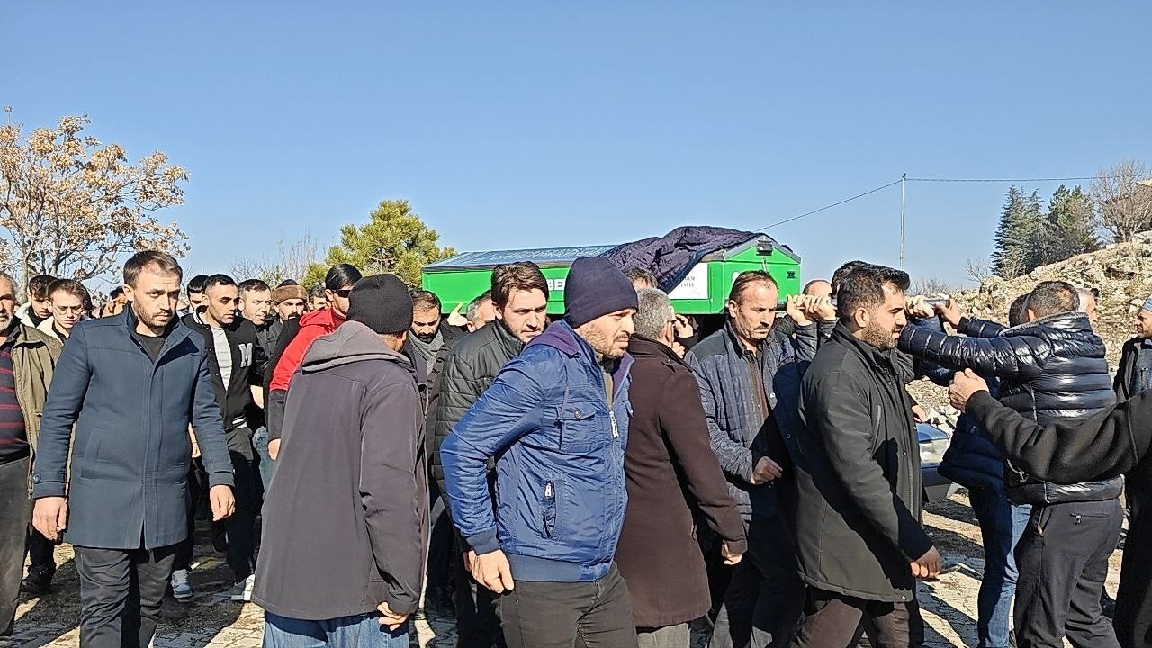 koyun otlatma meselesinden oldurulen adam topraga verildi 4