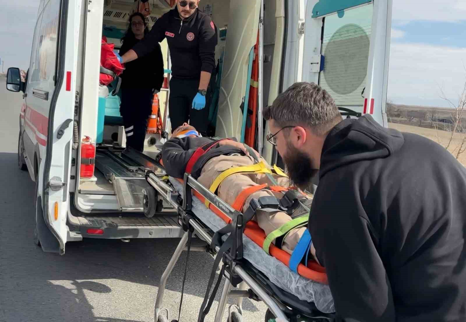 Köyüne gitmek için yola çıktı, kazada yaralanıp hastanelik oldu 8 koyune gitmek icin yola cikti kazada yaralanip hastanelik oldu 4 97zlZw5D