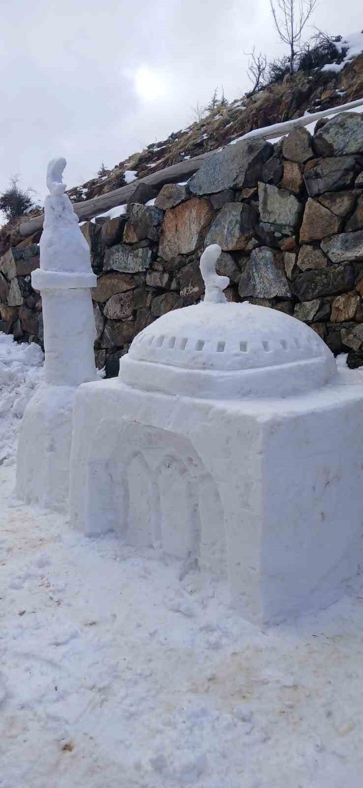 koyune kardan cami yapti 2 bGn2S46Y