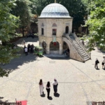 kozahanda-masa-ve-sandalyeler-yeniden-toplatildi-E5rOCHW9.jpg