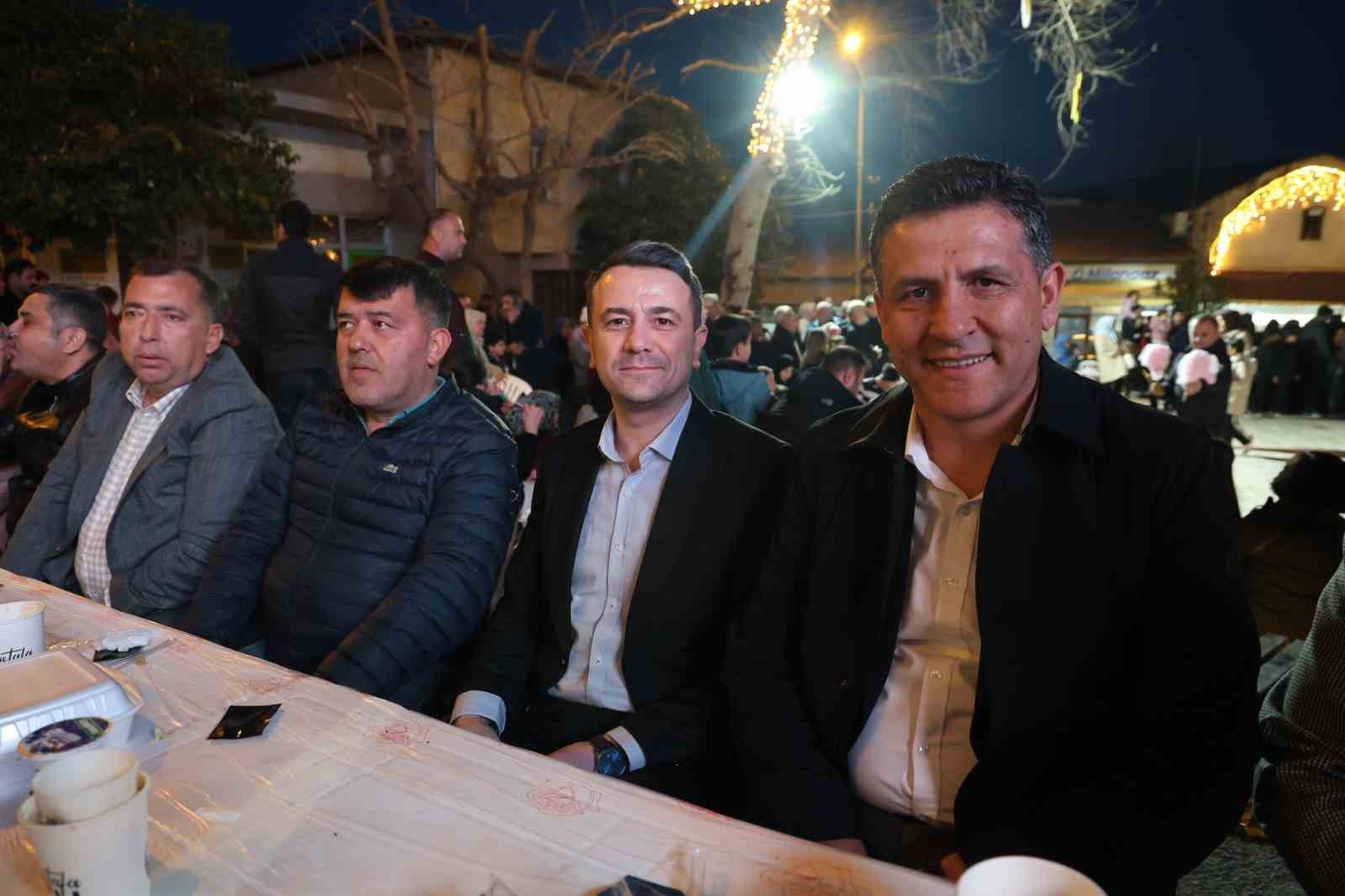 Kozan Kalesi’nden atılan topla tarihi çarşıda Ramazan coşkusu yaşandı 8 kozan kalesinden atilan topla tarihi carsida ramazan coskusu yasandi 4 aFadV2Zw