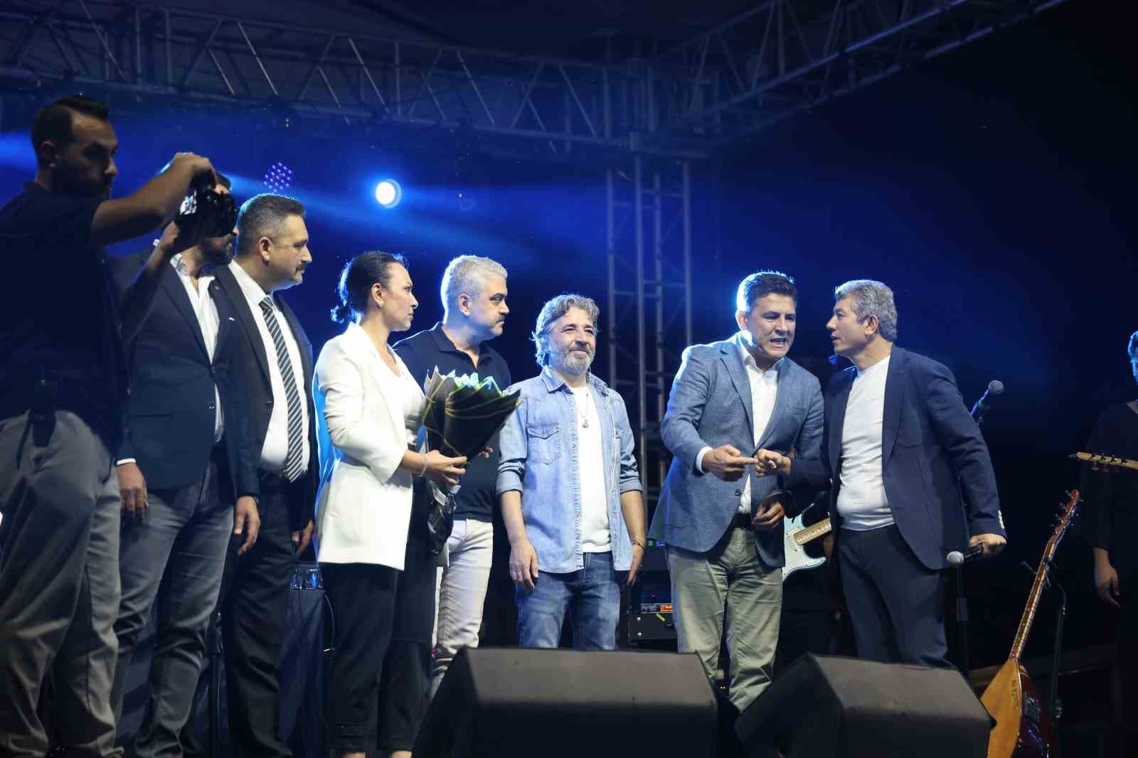 kozanda ali kinik konser verdi 1 LfNRcSJ1