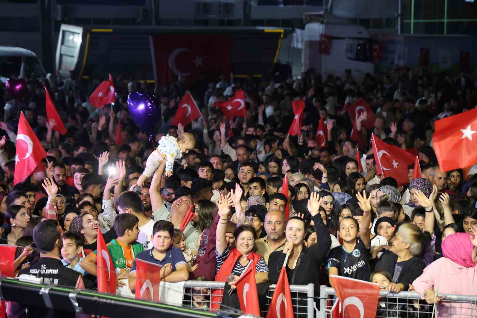 kozanda ali kinik konser verdi 5 v4pVNB4G