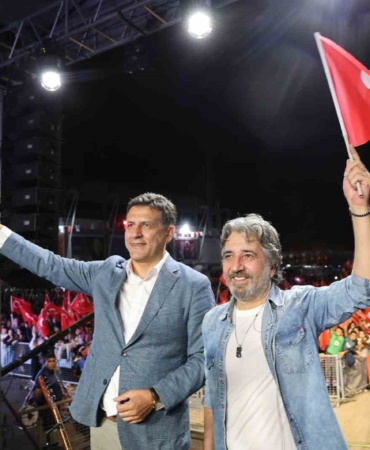 kozanda-ali-kinik-konser-verdi-DFdHTWiK.jpg