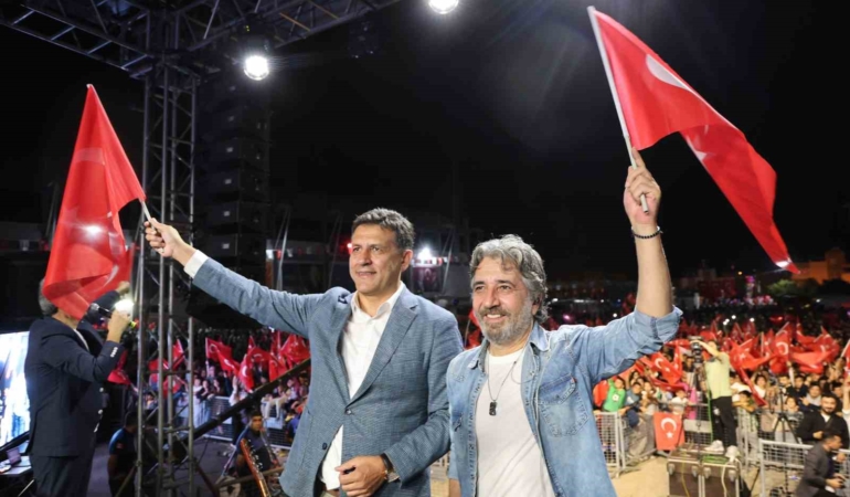 kozanda-ali-kinik-konser-verdi-DFdHTWiK.jpg