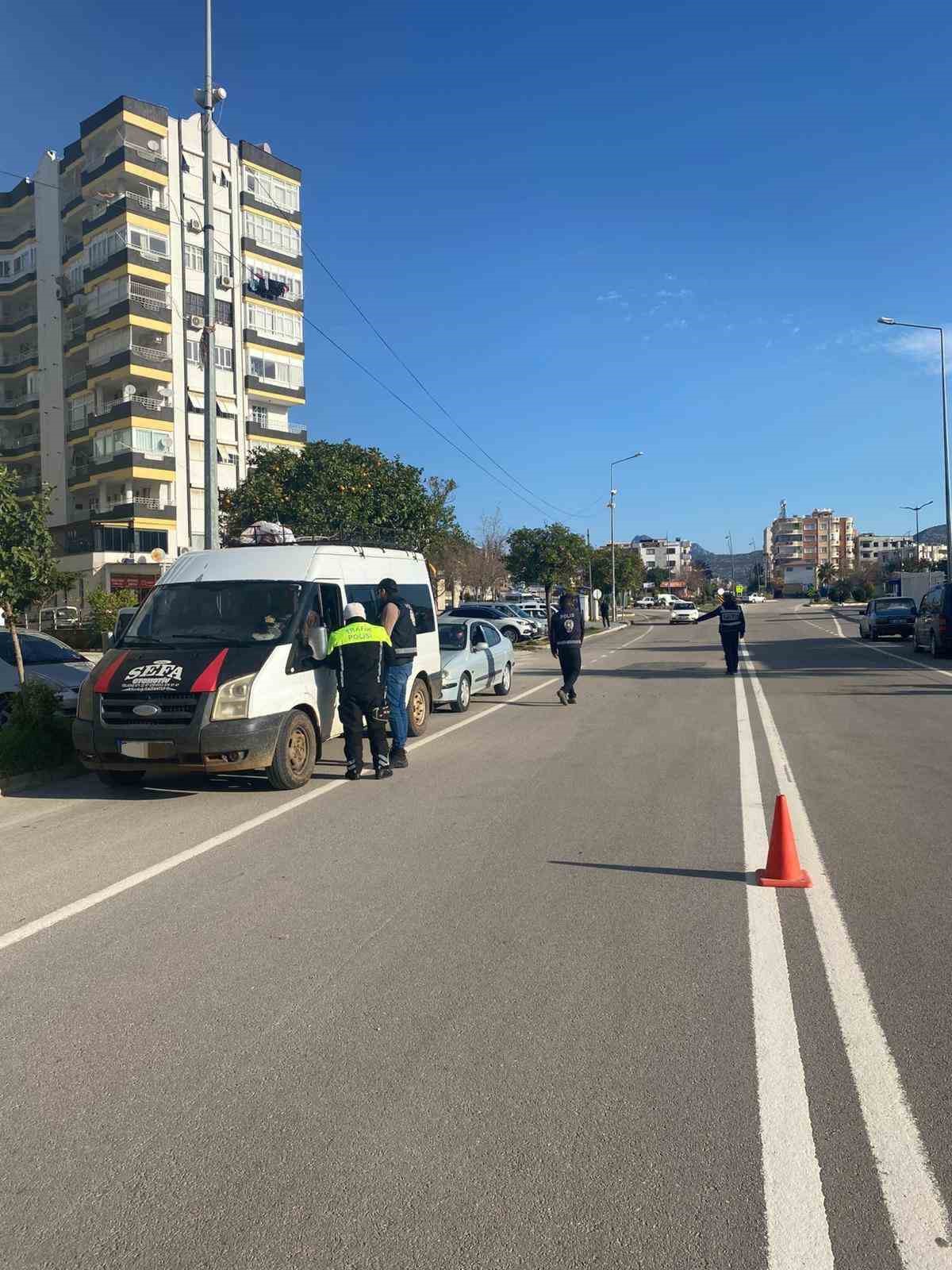 kozanda aranan 3 sahis yakalandi 1