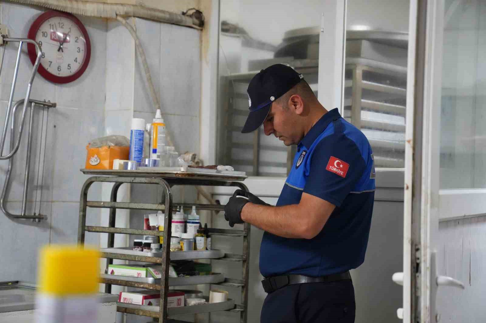 kozanda bayram oncesi imalathaneler denetlendi 3 rWAAhwpc
