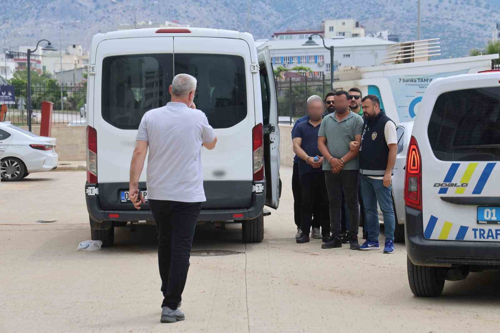 kozanda cinayet sorusturmasinda 6 supheli gozaltina alindi 1 B4B6A12y