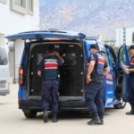 kozanda-yagma-sucundan-aranan-firariler-jandarma-operasyonu-ile-yakalandi-TBOV3qLu.jpg