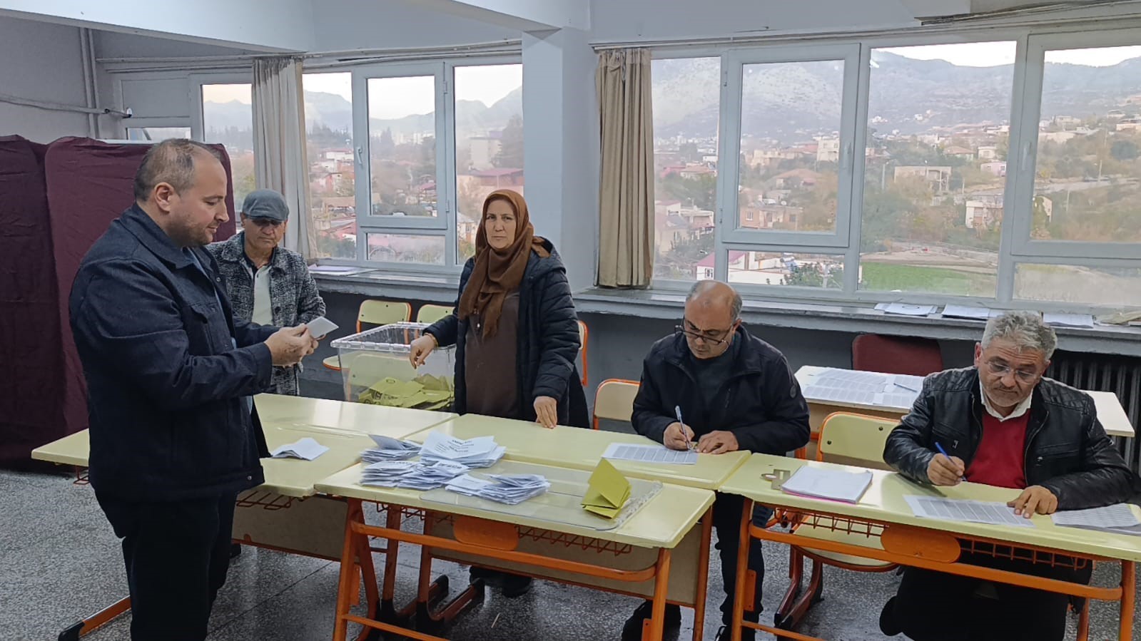 kozanda yeni muhtar 2 oy farkla secildi 2 8HJmuYb6