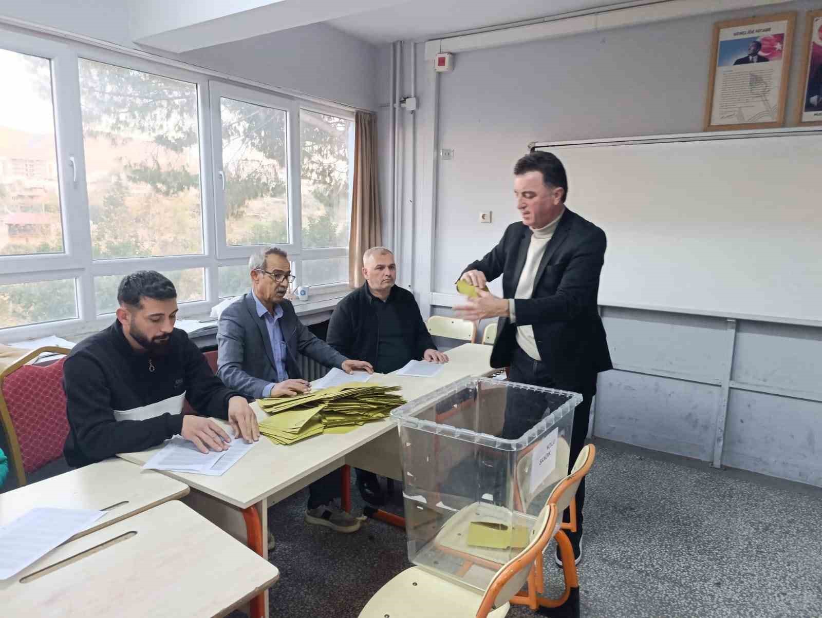 kozanda yeni muhtar 2 oy farkla secildi 5 7LqClW9s