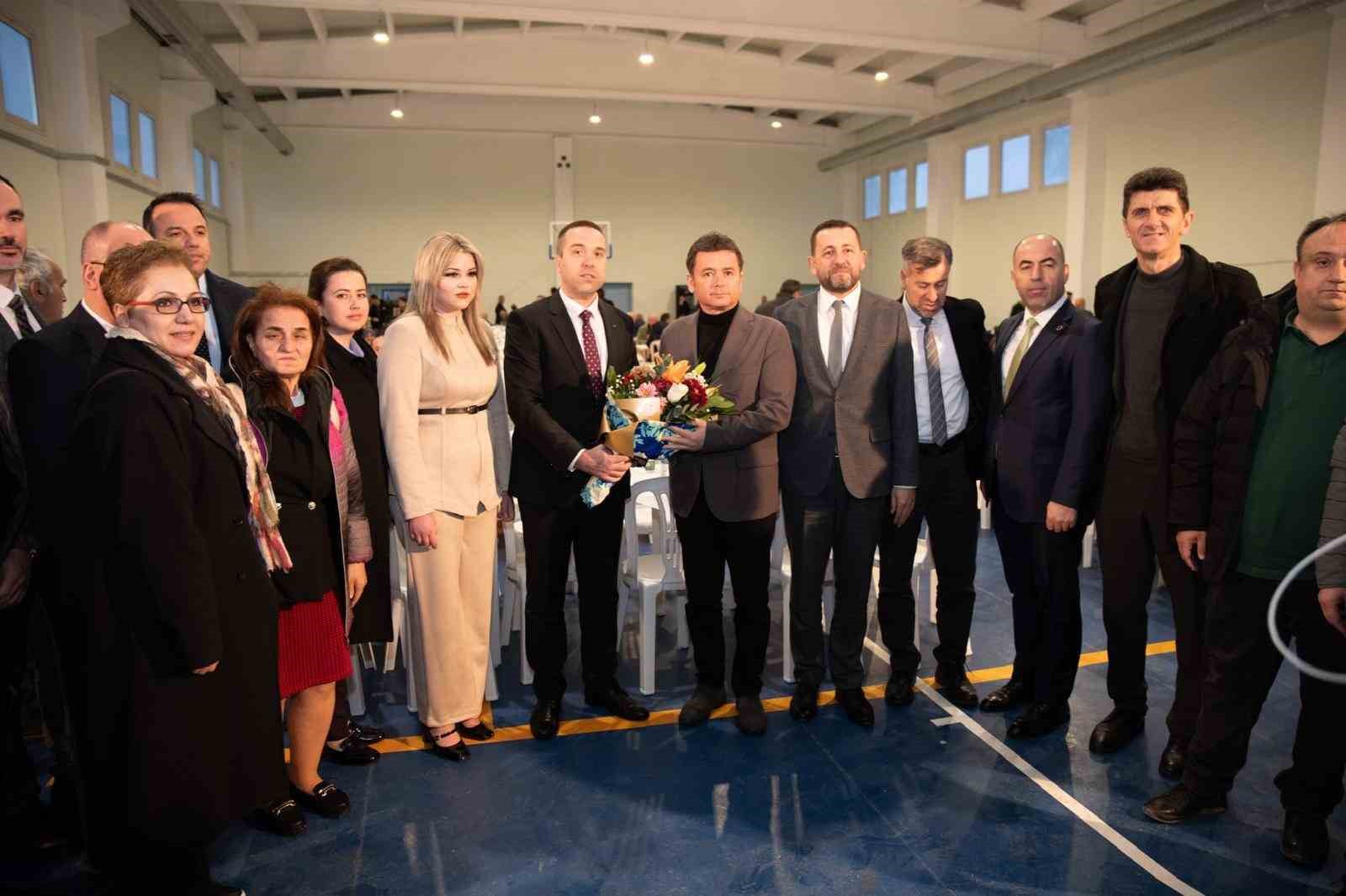 kozlukebir domrukoyde yuzlerce kisi iftarda bulustu 4 fBHJpbNl