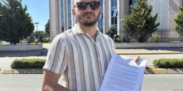 kreste-fare-zehiri-ile-oynayan-cocuk-hastanelik-oldu-szkpZlPq.jpg
